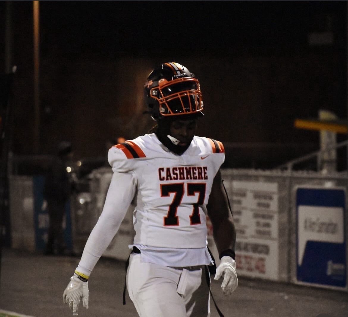 Locked in and leading the way, Cashmere’s #77, Prin Fox, walks with a purpose as he prepares to dominate under the Friday night lights.
