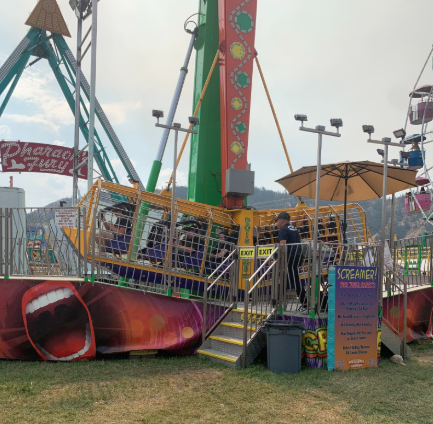 People going onto a ride called Screamer!