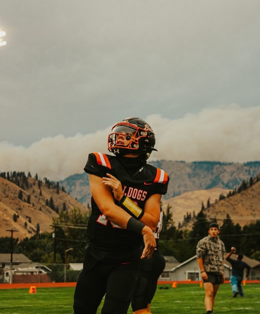 1st team all SCAC QB Rylan Hatmaker leads the Bulldogs to the 1A State Championship.